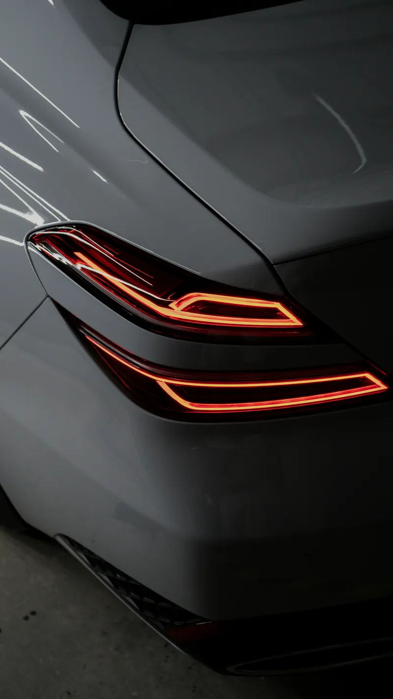 Crystal-clear restored headlight